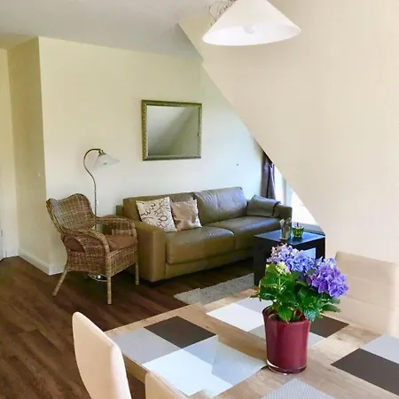 Kiek-ut-og-mit-studio-nr-3 *